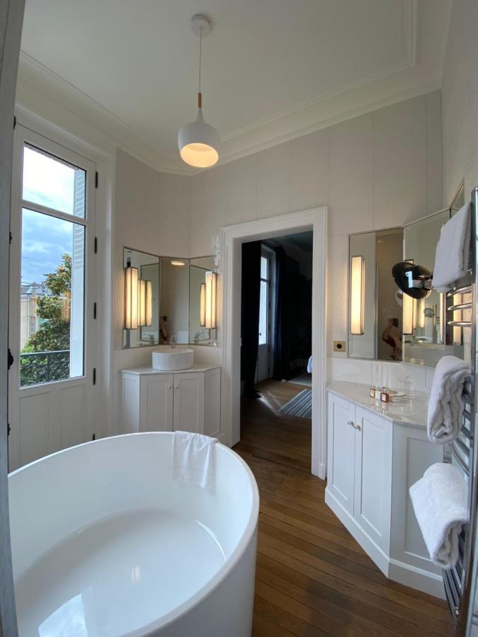 Maison Blanche Chartres - Maison D'Hotes 5 Etoiles Екстериор снимка