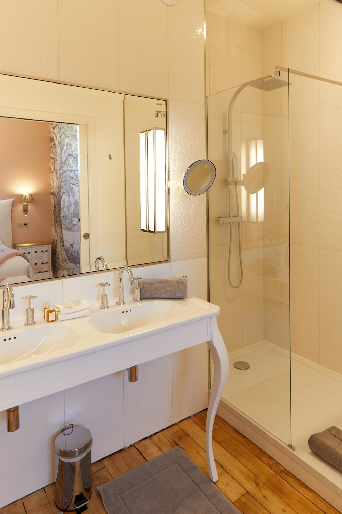 Maison Blanche Chartres - Maison D'Hotes 5 Etoiles Екстериор снимка